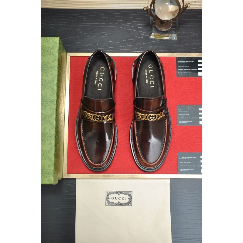 G*u*i leather shoes